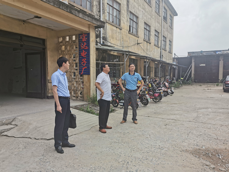 1594283254100276.jpg 愛濤文化集團(tuán)趙智董事長帶隊赴淮安檢查安全生產(chǎn)工作5_副本.jpg