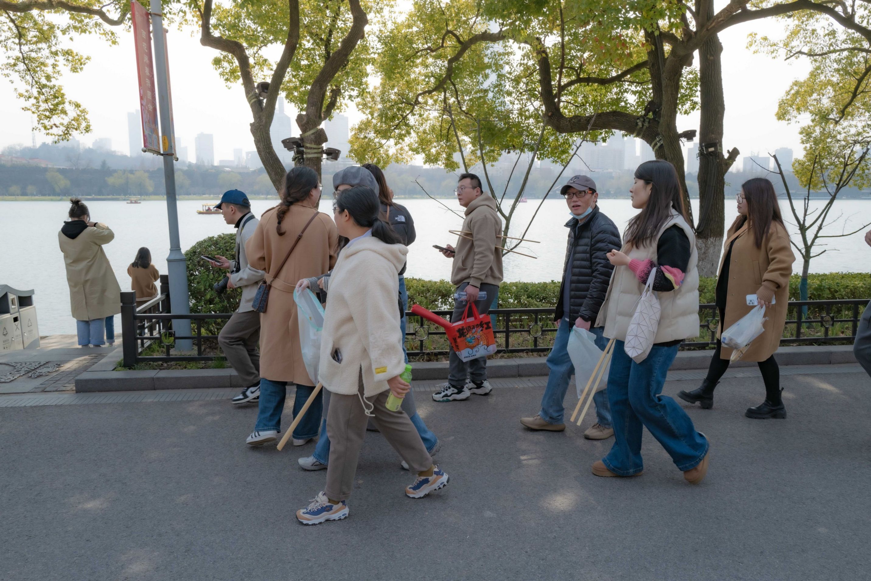 1710490463604401.jpg 3.jpg